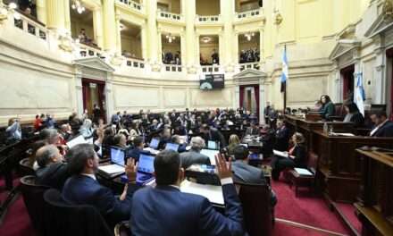 Jubilaciones: el Senado aprobó un aumento y el cambio de fórmula, pero Milei adelantó que vetará la norma