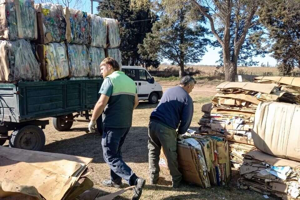 Carnerillo: se reciclaron 8 toneladas de plásticos y cartón