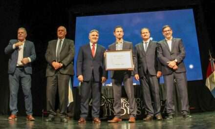 40 años de los Premios Día de la Industria: Llaryora encabezó la ceremonia