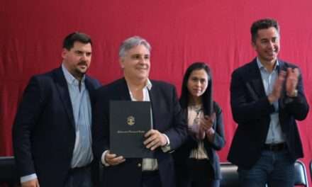 Laboulaye: Llaryora anunció la creación de una sede regional de la Universidad Provincial