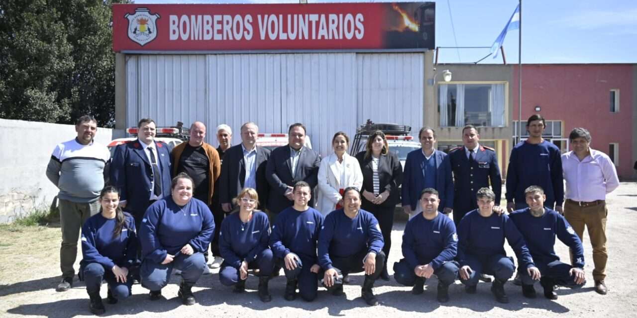 Myrian Prunotto entregó aportes provinciales a bomberos de Berrotarán, Elena y Alpa Corral