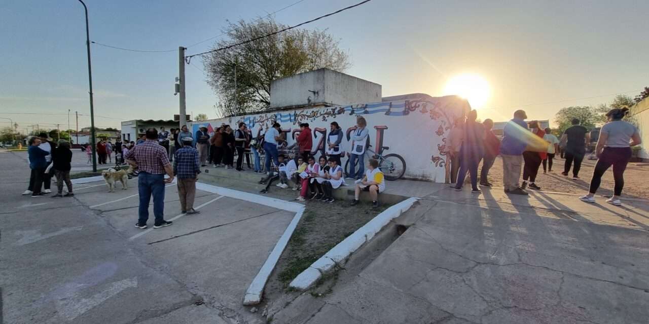 Mattaldi: la municipalidad entregó árboles a los vecinos