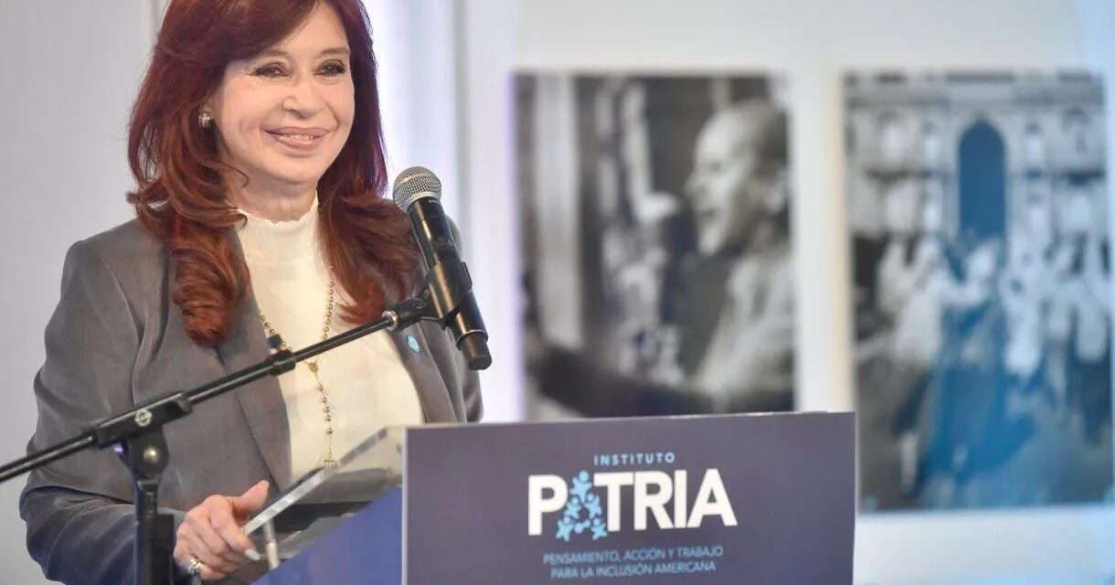 “Argentina bajo fuego”: Cristina Fernández cuestionó a Milei por los incendios de Córdoba