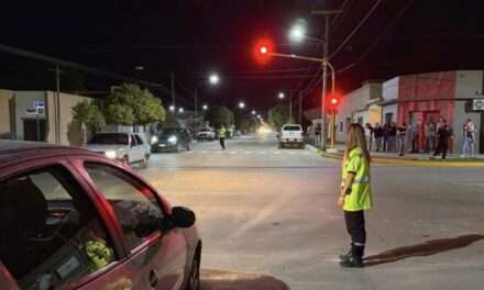 Villa Huidobro: Quedaron inaugurados los nuevos semáforos en Av. Peluffo esquina Manuel Quintana