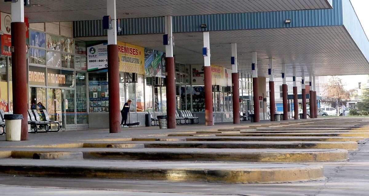 Arrancó el paro nacional de transporte: en Córdoba, Aoita adhiere a la medida y no hay servicio de interurbanos