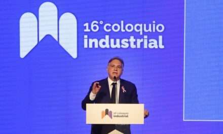 Llaryora encabezó la apertura del 16° Coloquio Industrial de la Unión Industrial de Córdoba