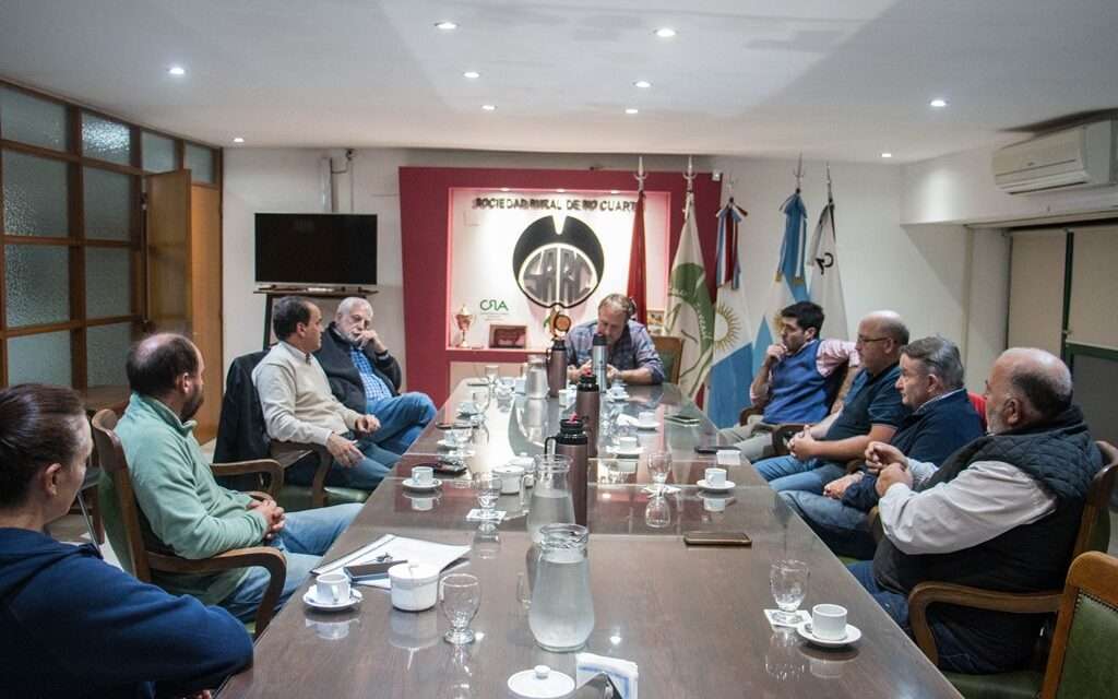 Llamosas se reunió con autoridades de la Sociedad Rural Río Cuarto