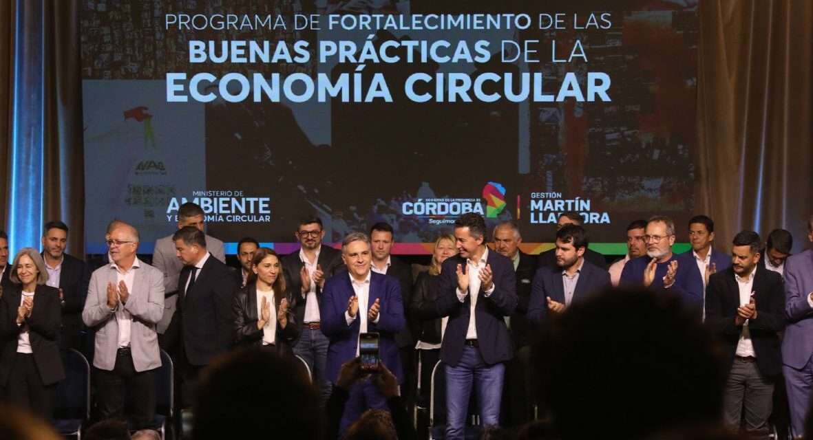 Economía Circular: La Provincia entregó 1.500 millones de pesos a municipios