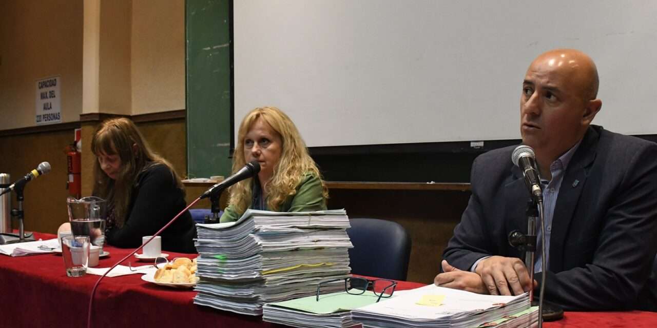 El Consejo Superior rechazó un pedido para declarar personas “no gratas” a los diputados cordobeses que apoyaron el veto de Milei