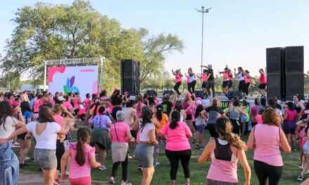 Octubre Rosa: Con una gran jornada de concientización se desarrolló el “Córdoba Baila en Río Cuarto”