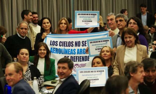 Privatización de Aerolíneas: en medio del conflicto gremial, Diputados reanuda la discusión en comisiones