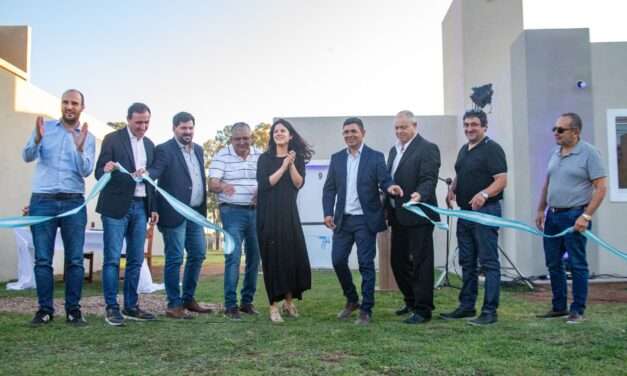 El Centro de Empleados de Comercio de Laboulaye inauguró 15 viviendas