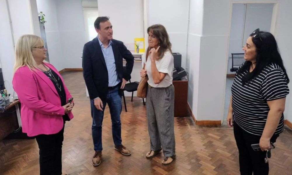 El Ministro Julián López visitó La Carlota y recorrió la sede de Tribunales