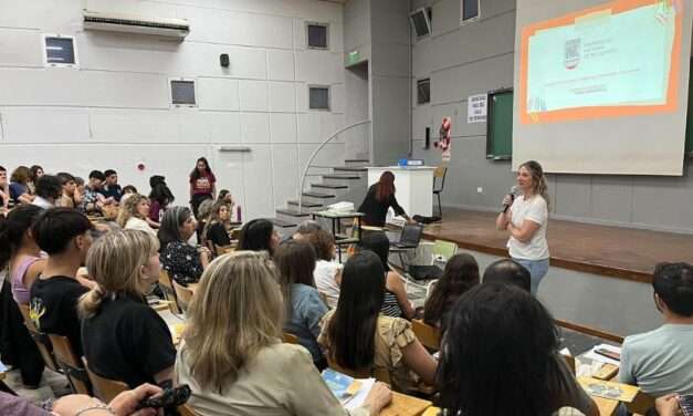 La UNRC mostró su oferta académica a estudiantes de CENMAs