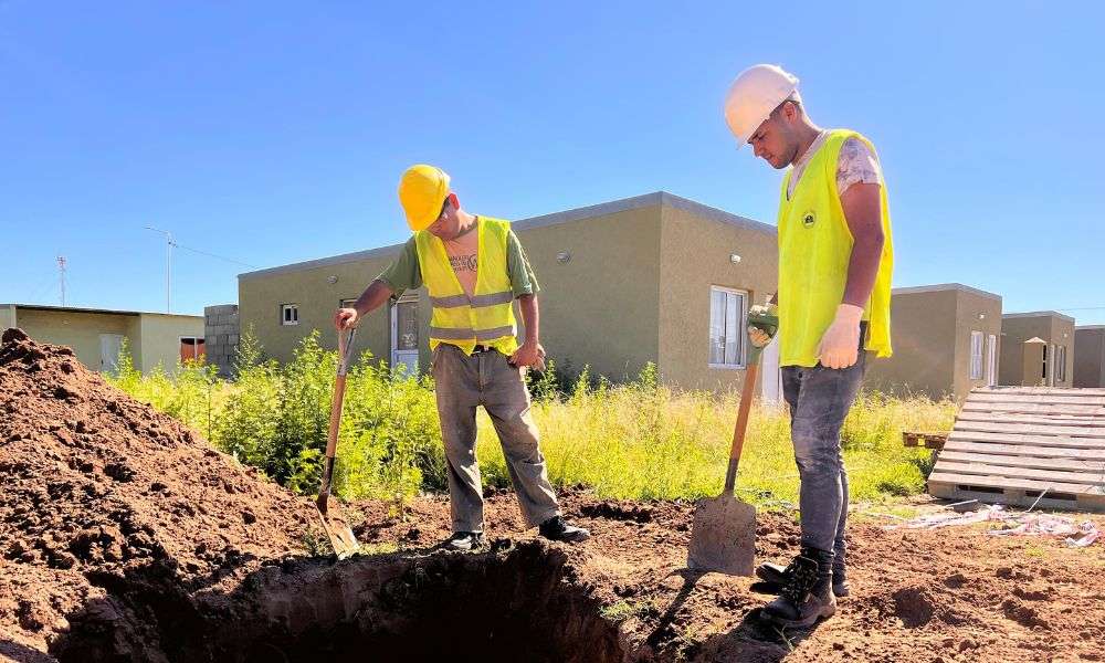 Villa Nueva avanza con los trabajos de infraestructura eléctrica en el barrio El Vallecito