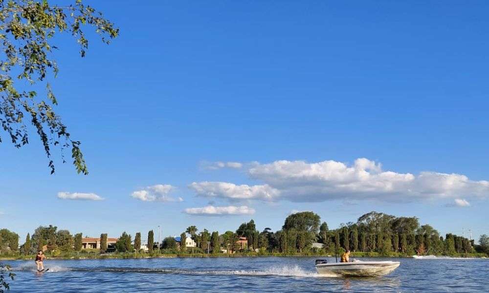 Verano en General Levalle: gran fiesta de inauguración en el Lago San Agustín