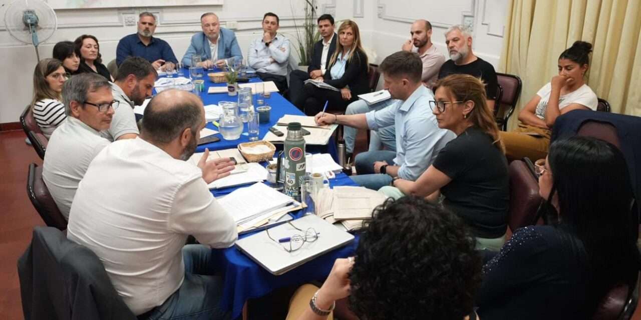 Villa María: Accastello se reunió con los concejales de todos los bloques para tratar Presupuesto y Tarifaria 2025