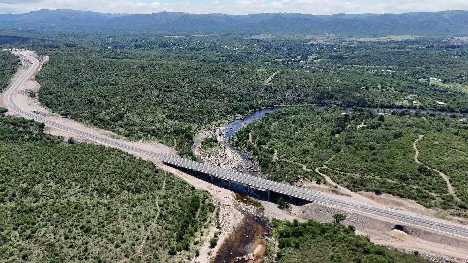 Llaryora: “Estas son las obras que hacen de Córdoba una provincia grande y pionera»