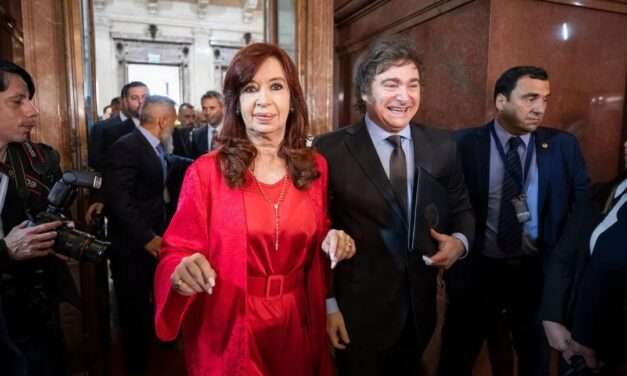 El Gobierno oficializó la baja de la jubilación de privilegio de Cristina Kirchner y la pensión de Néstor Kirchner