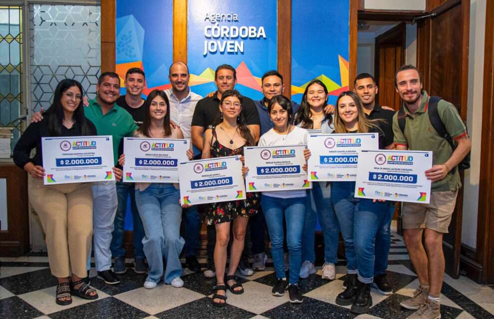 Jóvenes emprendedores de toda la provincia recibieron créditos para proyectos y servicios