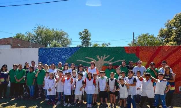 Villa Huidobro: inauguración de Eco Mural en el patio del Centro Educativo Integrado Municipal