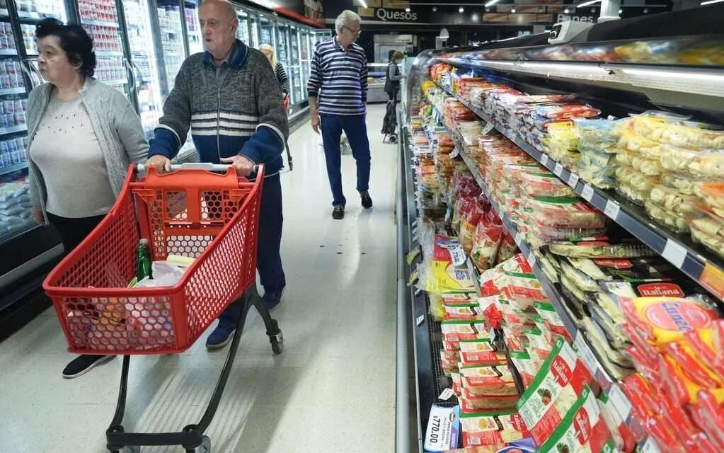 Según el Indec, la inflación de noviembre fue del 2,4% y acumula un 112% en lo que va de 2024