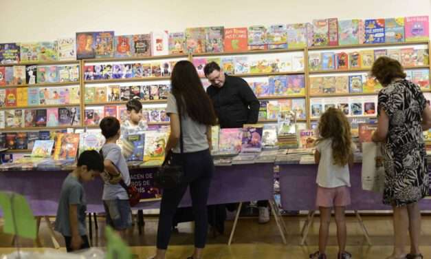 Comenzó la Primera Feria del Libro Infantil de Río Cuarto