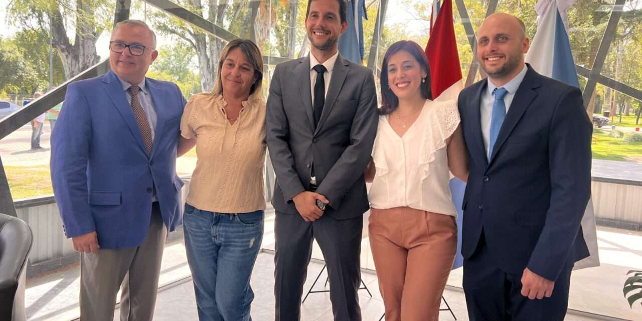 Se realizó la jura de los nuevos secretarios en Villa Nueva