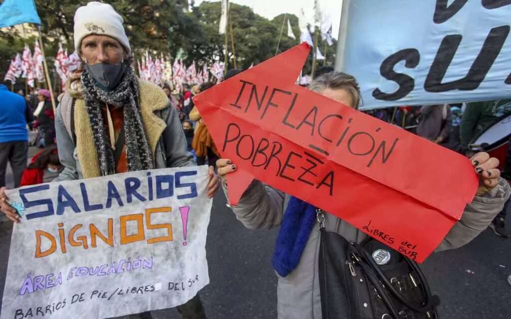 Pese al relato oficial, los salarios siguen sin recuperar el poder adquisitivo perdido