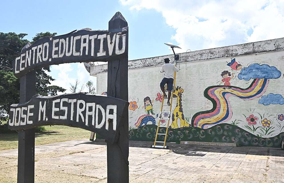 Córdoba: Más de 800 escuelas rurales ya cuentan con internet satelital