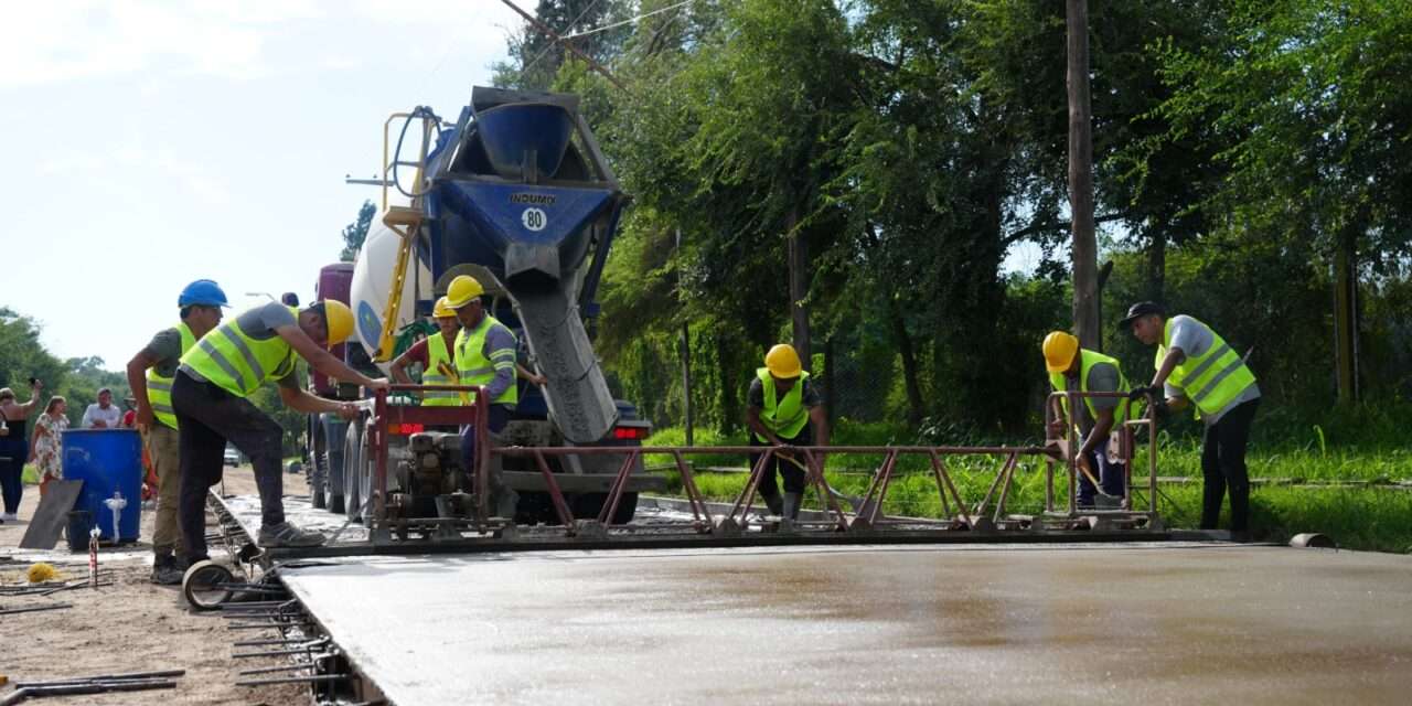 Villa María: Accastello supervisó la obra de hormigonado en la Av. Lorenzo Gilli